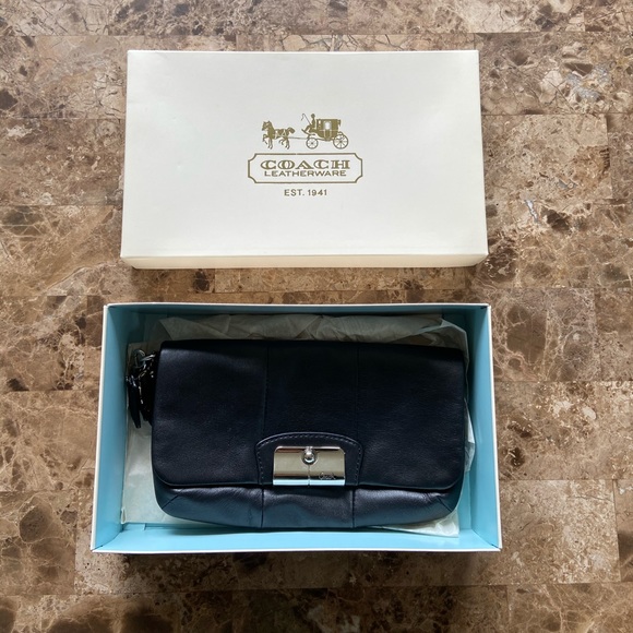 NWOT Coach Black Leather envelope tote. NEW with box. - Picture 5 of 6